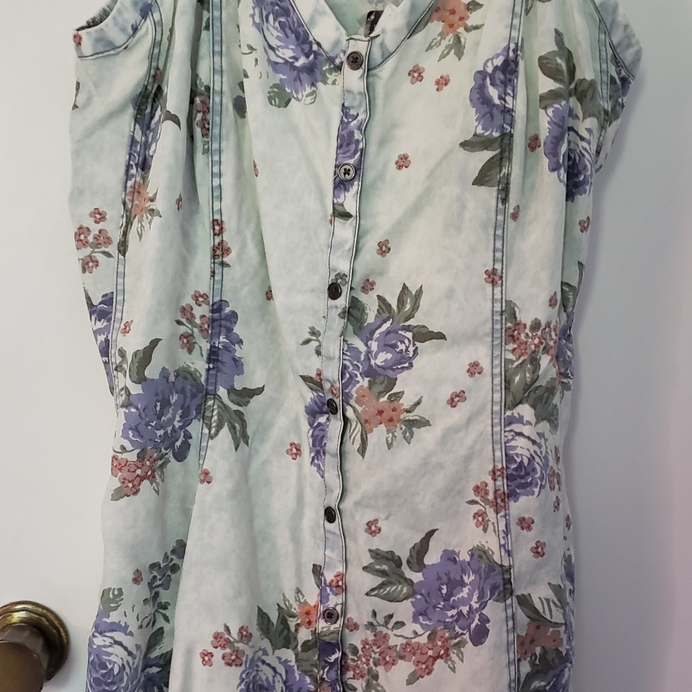 Plus size womens top